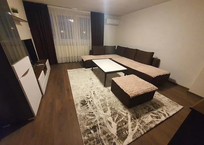 Iris Apartments